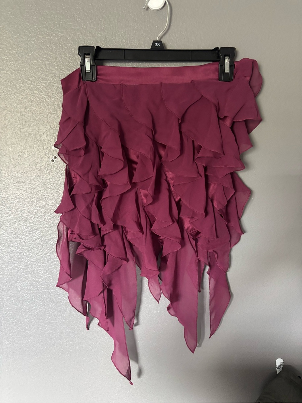 bebe Asymmetrical Ruffled Skirt in Magenta
